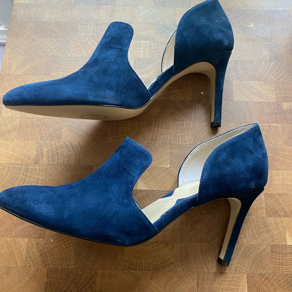 Adrienne Vittadini Blue Suede Heels